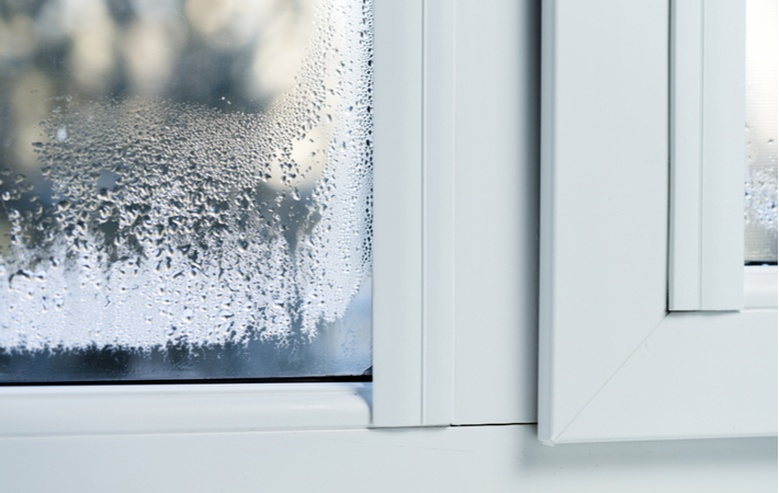 condensation forming on an uninsulated window